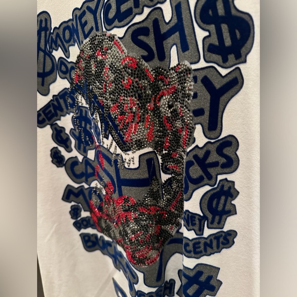 D - Rich Clothing - Picture 9 of 13